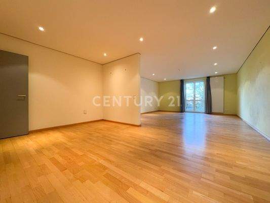 Hobbyzimmer/ Wohnbereich der Einliegerwohnung