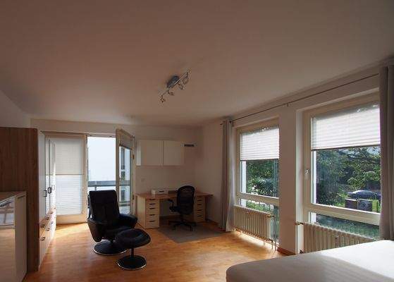 Schlafzimmer 2 mit Balkon