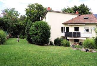 Hausrückseite Blick vom Garten