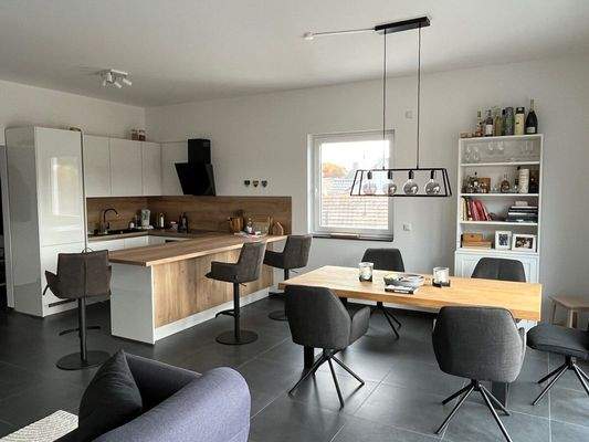 Küche- und Essbereich