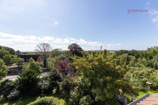 Wohnzimmer Ausblick ins Grüne