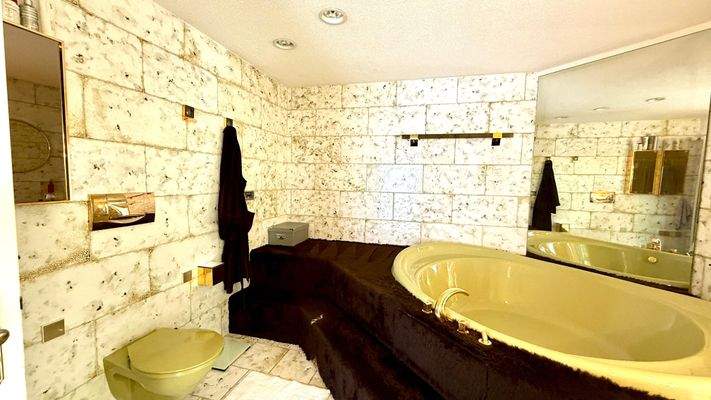 Badezimmer zum Schlafzimmer