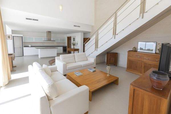 Großzügiger Wohn- und Essbereich mit offenem Konzept