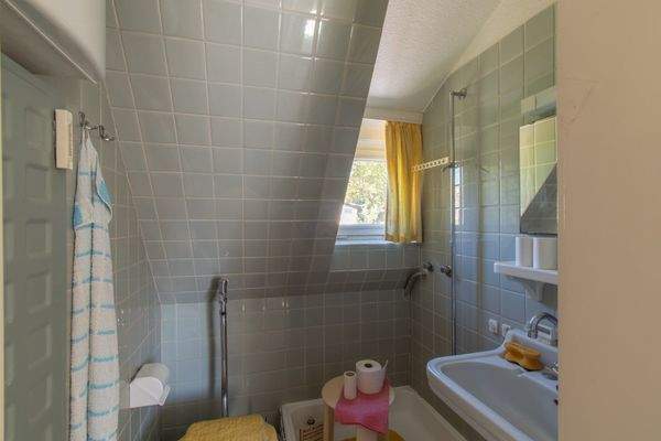 Duschbad im Dachgeschoss