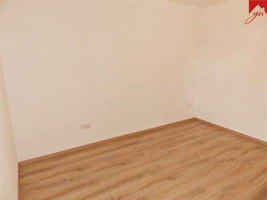 Whg. 3: Schlafzimmer 