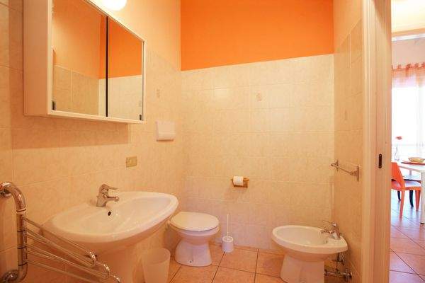 App. Fantasia mit 2 Balkonen und Traumseesicht.