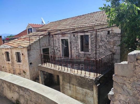 Authentisches Steinhaus auf der Insel Hvar