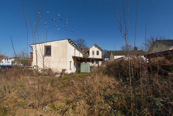 Abzureißender Altbestand auf dem Grundstück