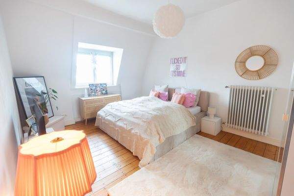 Schlafzimmer (2. OG)