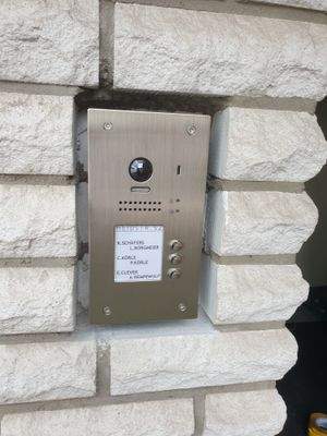 Videotürsprechanlage mit RFID Chip Zugang