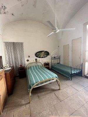 Antike Unterkunft mit Garten