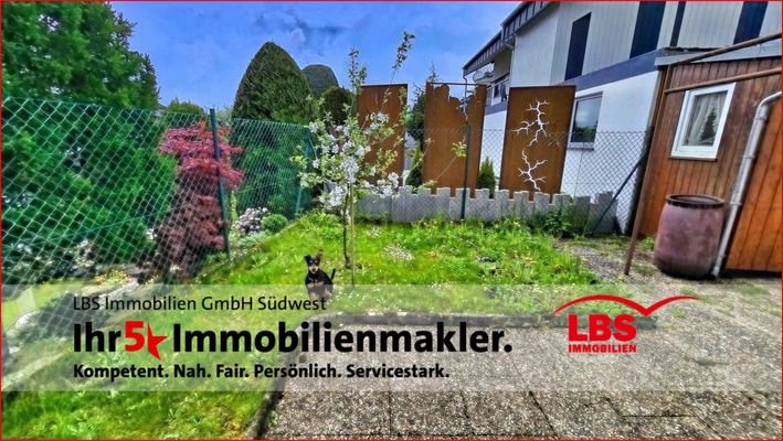 Garten hinter dem Haus