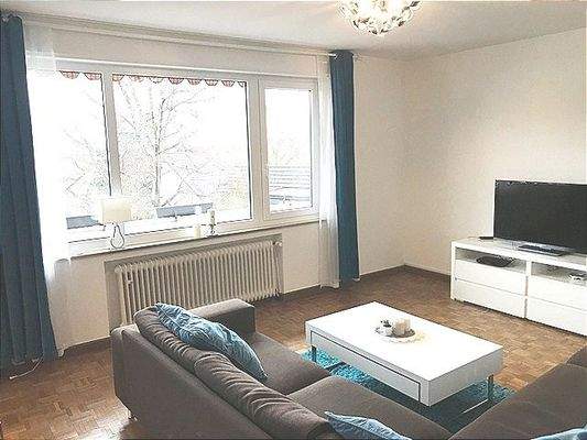 Wohnzimmer vor Sanierung Bild 1.jpg