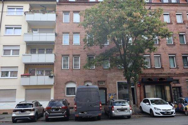 Vor dem Haus Pic1 GS137GEW