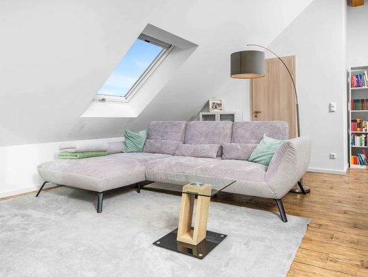 Galerie mit Arbeitsbereich