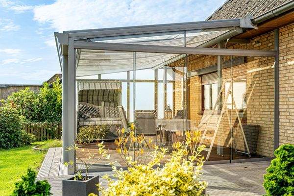 Wintergarten zum Einladen.