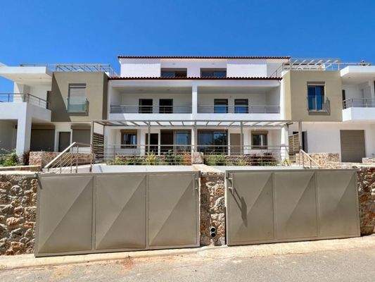 Kreta, Ammoudara: Reihenhaus mit Meerblick bei Agios Nikolaos zu verkaufen