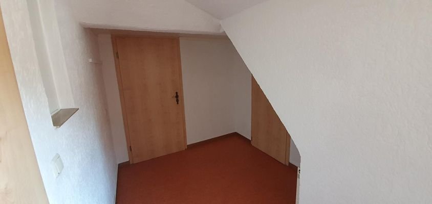 Flur rechts Schlafzimmer