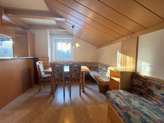 Küche 100 m² Wohnung Niederndorf mieten.JPG