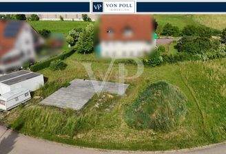 Grundstück