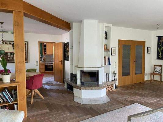 Wohnbereich mit Kamin