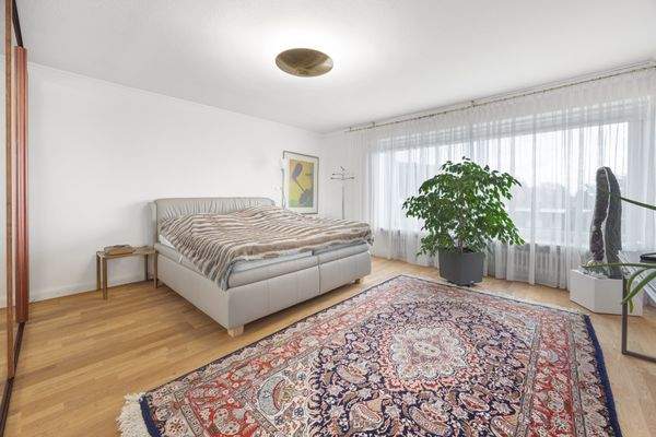 Schlafzimmer/ Souterrain