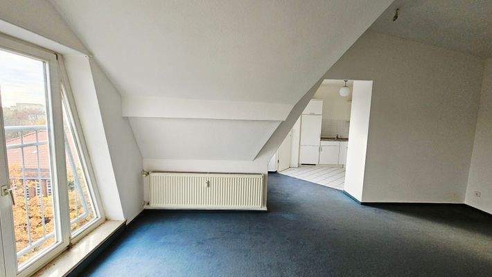 Wohnzimmer mit Blick zur Küche