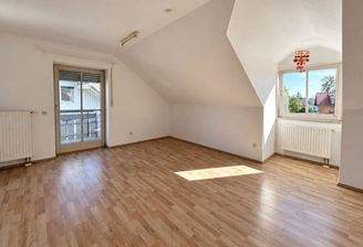 Wohnzimmer DG