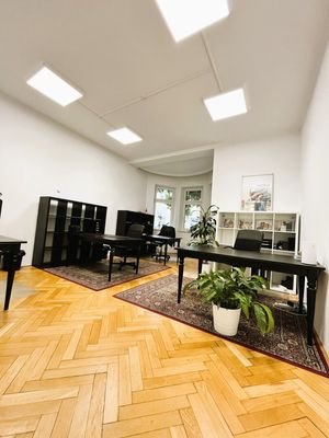 Raum E mit ca. 32m²