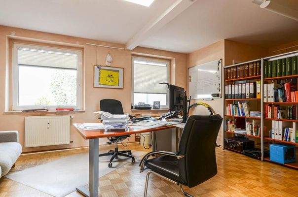 Büro 1