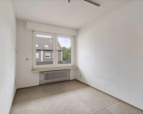 Erstes Schlafzimmer (OG)