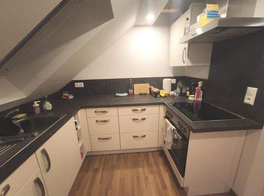 Wohn- /Eszimmer mit offener Küche Bild 3