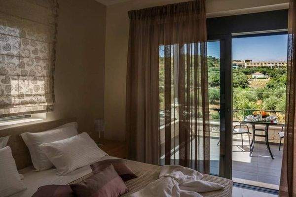 Kreta - Steinvilla mit Pool in Almyrida zu verkaufen