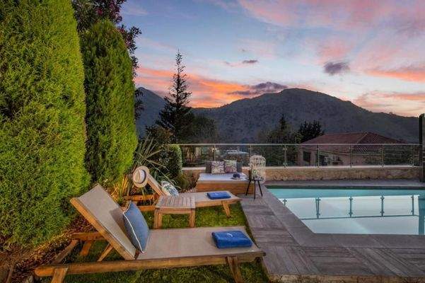 Kreta, Georgioupoli: Schönes Haus zum Verkauf mit herrlichem Blick auf den Kournas-See