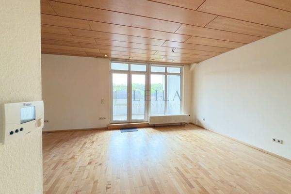 Wohn - und Esszimmer