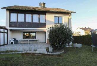 Hausansicht hinten ( Titelbild )