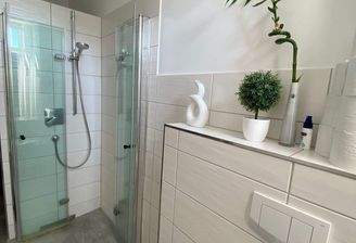 Tageslichtbad-Dusche