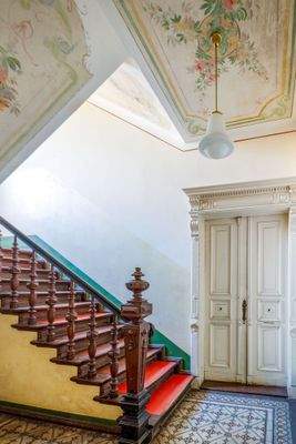 Schmuckvolles Treppenhaus