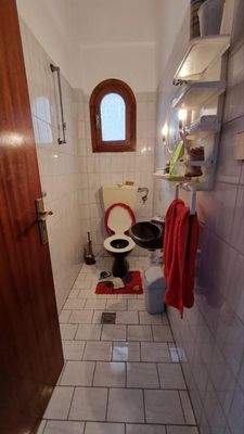 Kreta, Heraklion: Gebäude mit Wohnung, Studio und Gewerbefläche zu verkaufen