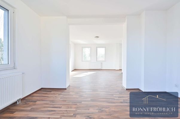 Ankleidebereich Schlafzimmer 3-3