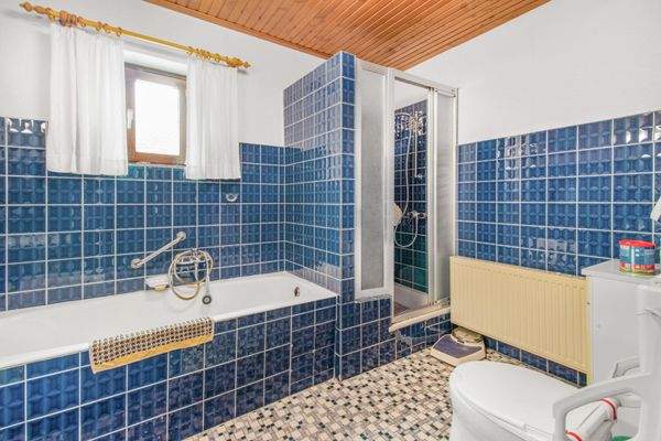 Badezimmer im Erdgeschoss