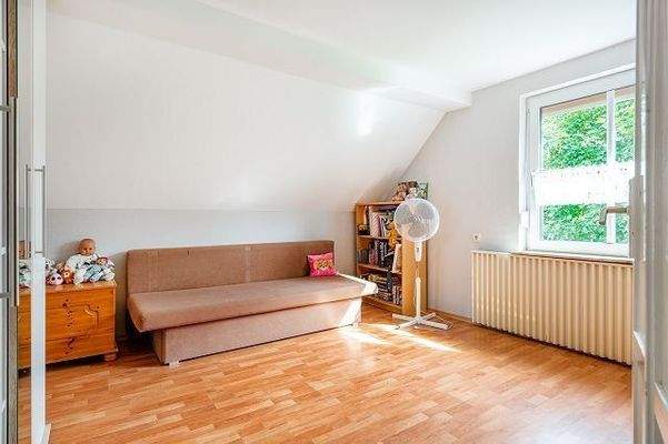 Schlafraum 1 im Dachgeschoss