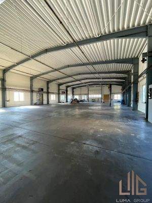 Produktionshalle Bild 2