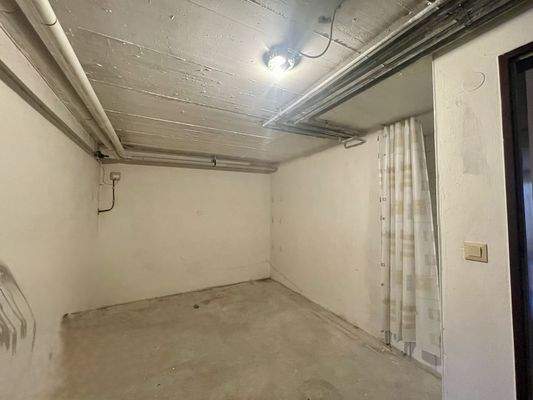 geplanter Saunaraum mit Dusche