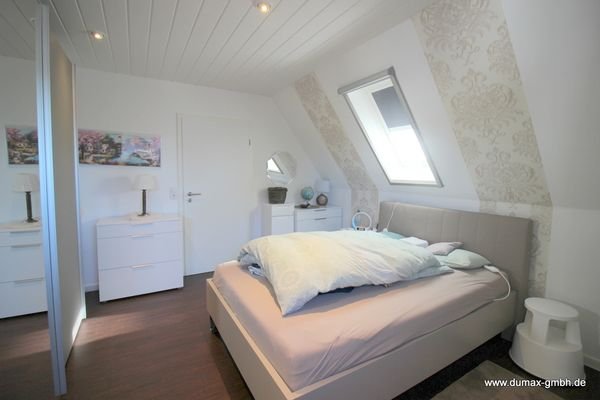 Schlafzimmer 1 (4)