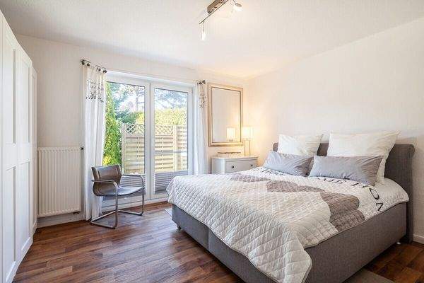 EG Schlafzimmer mit terrassenzugang