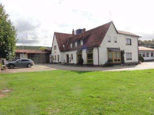 Geb.1 Außenansicht1.JPG