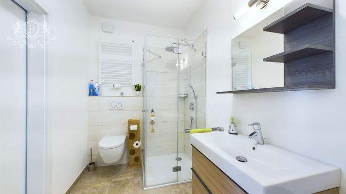 Wohneinheit 1 - 1.OG Badezimmer