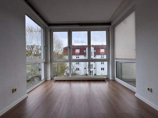 bodentiefe Fensterelemente für helle Atmosphäre