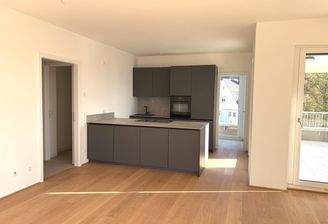 Blick auf die Einbauküche